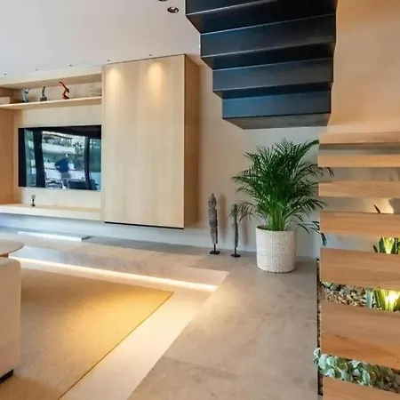 Beautiful Duplex Penthouse Apartment